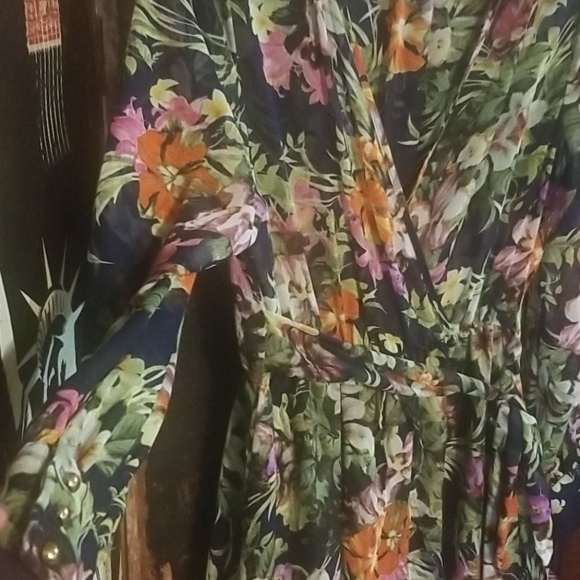 Navy Blue Floral Maxi dress NWOT - Picture 2 of 4